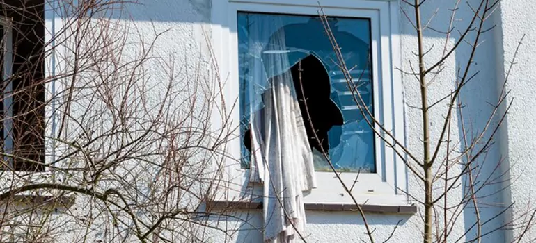 Storm Window Installation Contractors in Kanata, Ontario