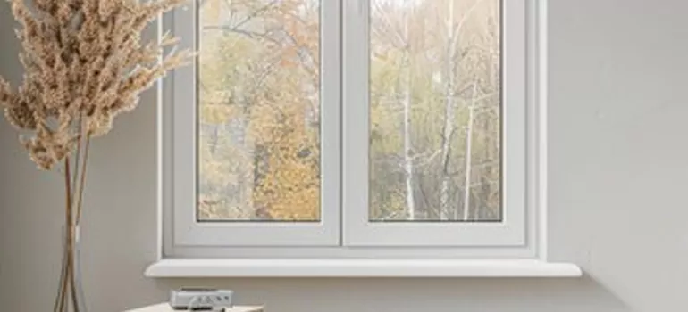 Vinyl Window Stool in Kanata, ON